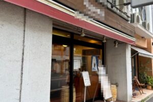 牛込神楽坂駅5分 1階25坪 28万 現カフェ 角地物件! 軽飲食可