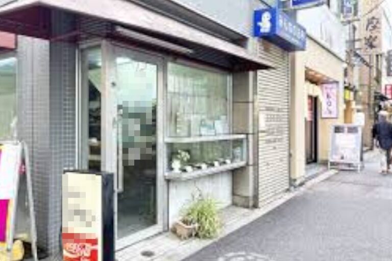 神保町駅3分 1階7坪 39万 元レストラン 角地物件! 重飲食可