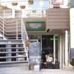 代官山駅3分 1階10坪 41万 現ダイニングカフェ 重飲食可 お洒落な外観
