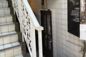 六本木駅4分 1階10坪 41万 現フレンチレストラン 美内装! 重飲食可