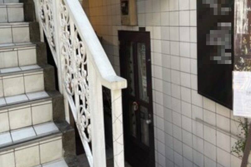 六本木駅4分 1階10坪 41万 現フレンチレストラン 美内装! 重飲食可