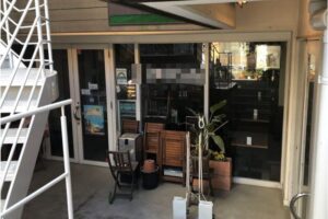 代官山駅3分 1階10坪 41万 現ダイニングカフェ お洒落な外観 重飲食可