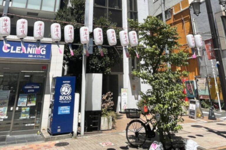 神楽坂駅1分 1階28坪 68万 現居酒屋 角地物件 駅近好立地 重飲食可!