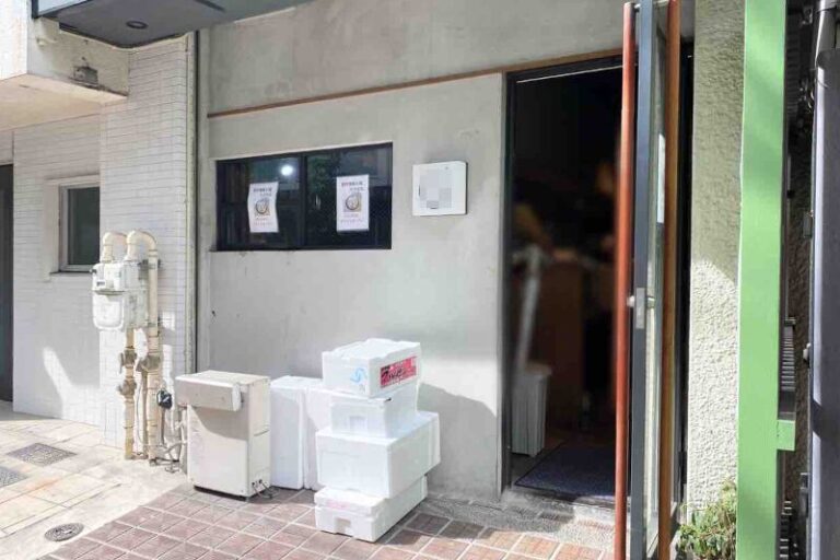 三田駅5分 1階約19坪 62万 現創作鉄板と鮨 重飲食可 駅近好立地