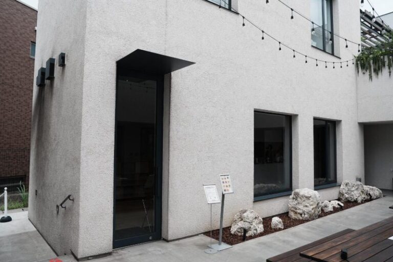 下北沢駅4分 1階約12坪 43万 現カレー店 駅近物件 重飲食可