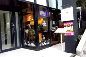 神谷町駅2分 1階12坪52万 元イタリアン!お洒落外観 重飲食可!