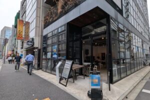 小川町駅1分 1階約25坪 90万 元カレーカフェ 角地物件 美内装 重飲食可!